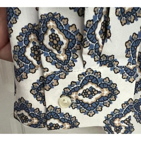 Ann Taylor Medallion Print Long Sleeve Blouse Split V-Neckline Size M NWT - Picture 7 of 9
